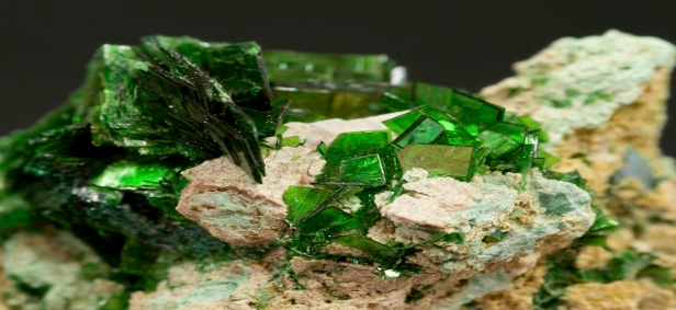 Uranium glows green